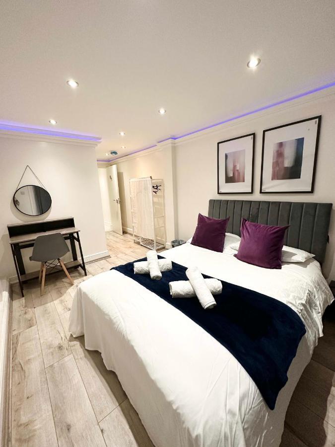 Stylish En Suite Double Room Kensington ロンドン エクステリア 写真